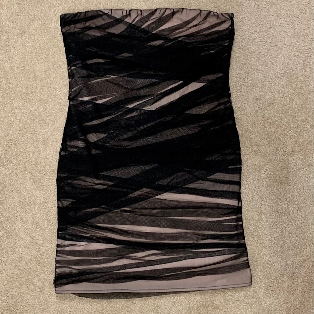 Never Wore light pink dress with black lace